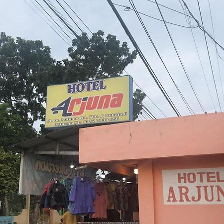 Hotel Arjuna Baturaja  Екстер'єр фото