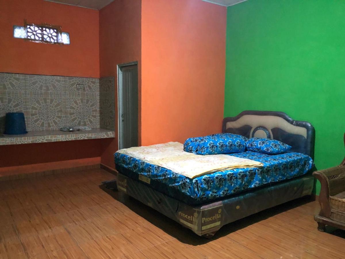 Hotel Arjuna Baturaja  Екстер'єр фото